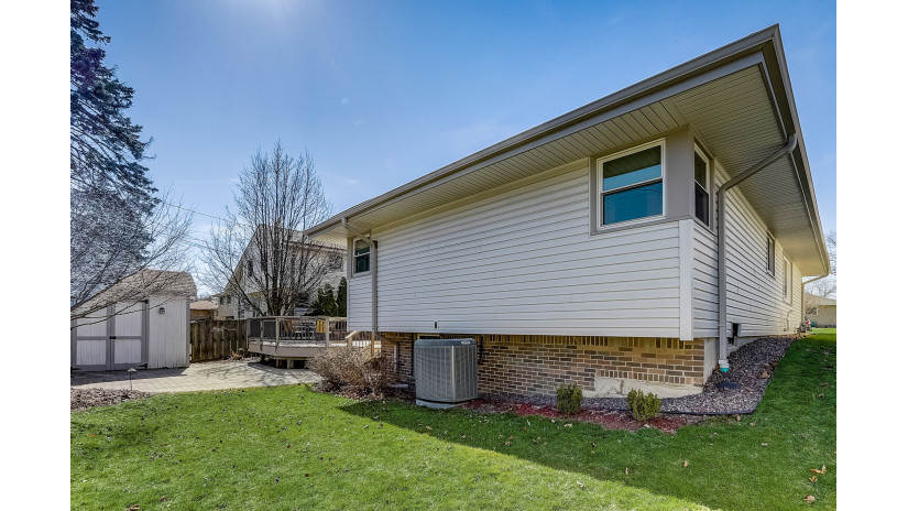 5032 S 19th St Milwaukee, WI 53221 by Shorewest Realtors $395,000