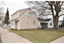 4900 W Fiebrantz Ave, Milwaukee, WI 53216 by Shorewest Realtors $189,900