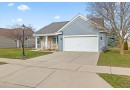 3572 Rivers Crossing Dr, Waukesha, WI 53189 by Shorewest Realtors $420,000