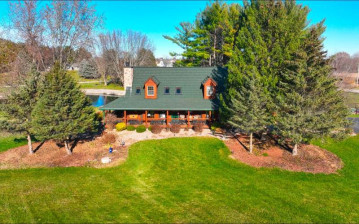 N6121 Country View Ln, Concord, WI 53178-9760