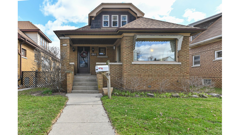 3154 S 7th St Milwaukee, WI 53215 by Shorewest Realtors $224,900