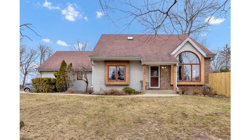 10630 W Euclid Ave West Allis, WI 53227 by Shorewest Realtors $349,900