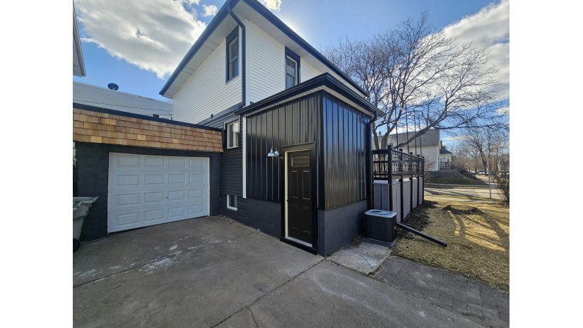 3004 S Nevada St Milwaukee, WI 53207 by Shorewest Realtors $429,900