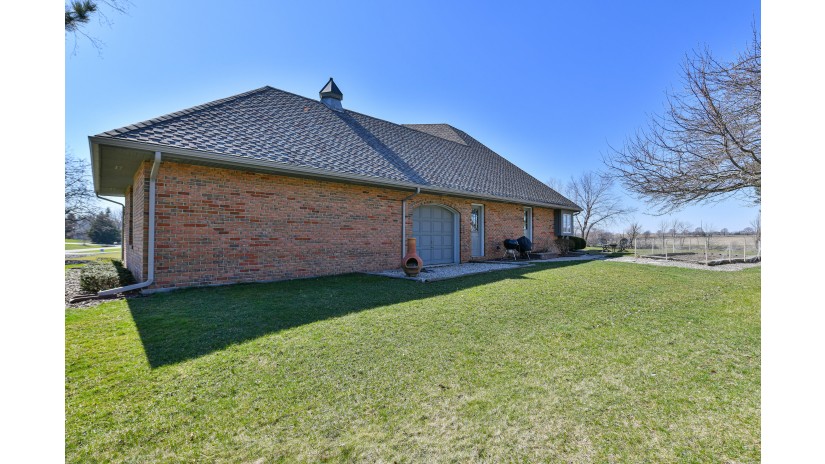 2134 Blue Heron Dr Delavan, WI 53115 by Shorewest Realtors $1,025,000