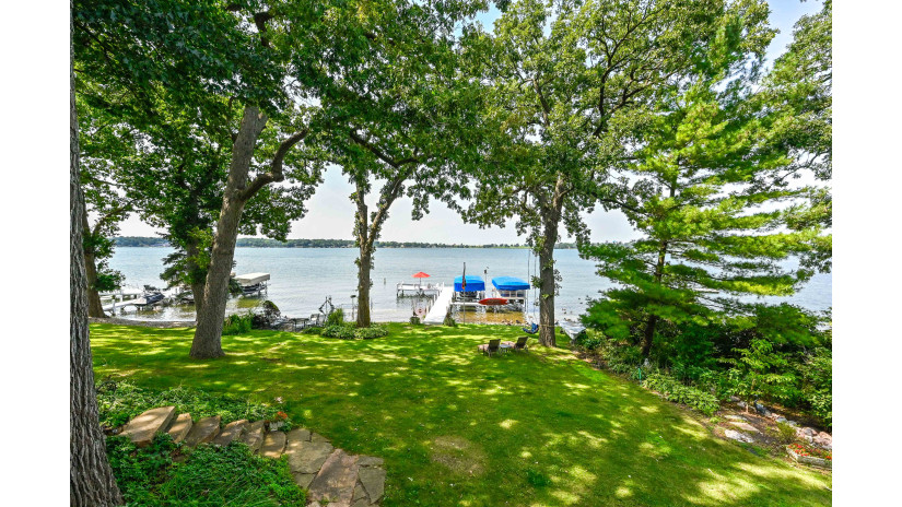 1811 South Shore Dr Delavan, WI 53115 by Shorewest Realtors $3,500,000