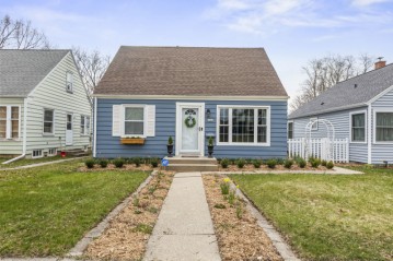 3146 N 90th St, Milwaukee, WI 53222-3612