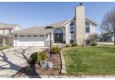 1256 River Place Blvd, Waukesha, WI 53189 by Shorewest Realtors $435,000