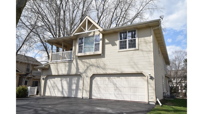 3232 E Donald Ave Cudahy, WI 53110 by Shorewest Realtors $289,900