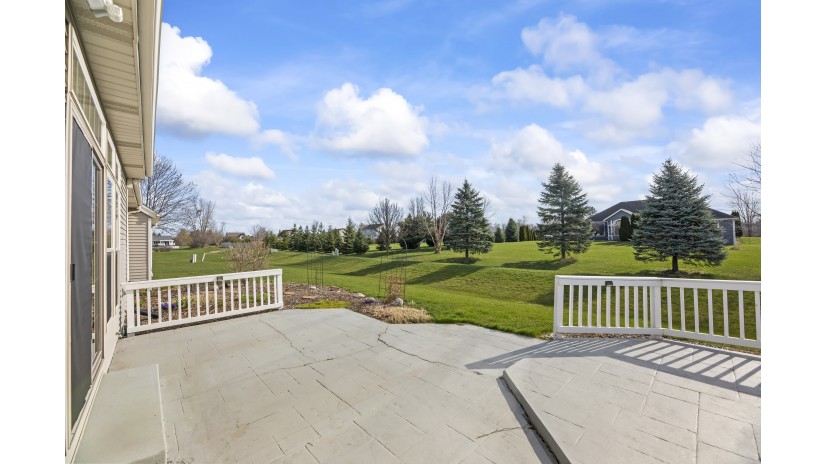 8015 Wildrose Ct Waterford, WI 53185 by Shorewest Realtors $520,000