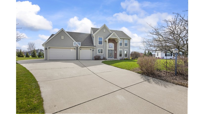 8015 Wildrose Ct Waterford, WI 53185 by Shorewest Realtors $520,000