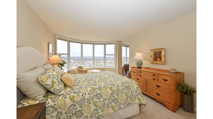 2525 S Shore Dr 23A Milwaukee, WI 53207 by Shorewest Realtors $344,900