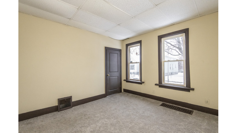 1440 N 29th St Milwaukee, WI 53208 by Shorewest Realtors $69,900