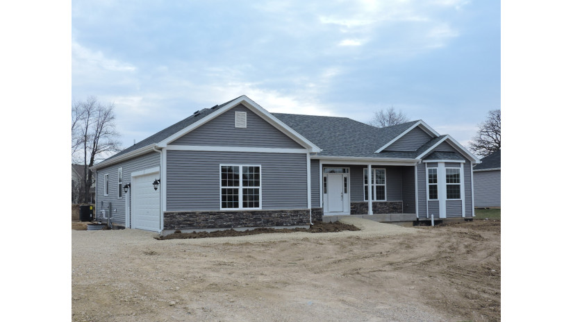 400 Kensington Ct LT136 PALMER Williams Bay, WI 53191 by Shorewest Realtors $558,062