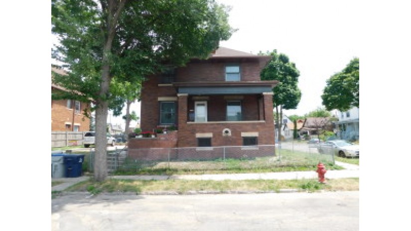 1236 S 9th St Milwaukee, WI 53204 by Shorewest Realtors $185,000