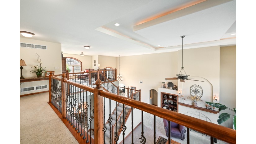 W284N6376 Hibritten Way Merton, WI 53029 by Shorewest Realtors $1,075,000