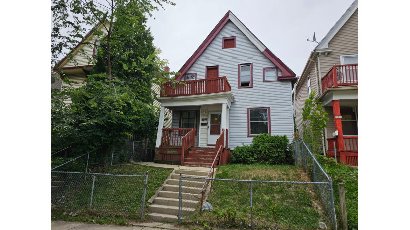 1947 N 37th St Milwaukee, WI 53208 by Shorewest Realtors $75,000