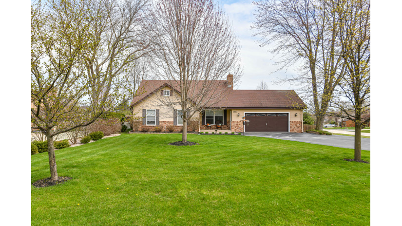 4633 Ridgecrest Dr Mount Pleasant, WI 53403 by Shorewest Realtors $349,900