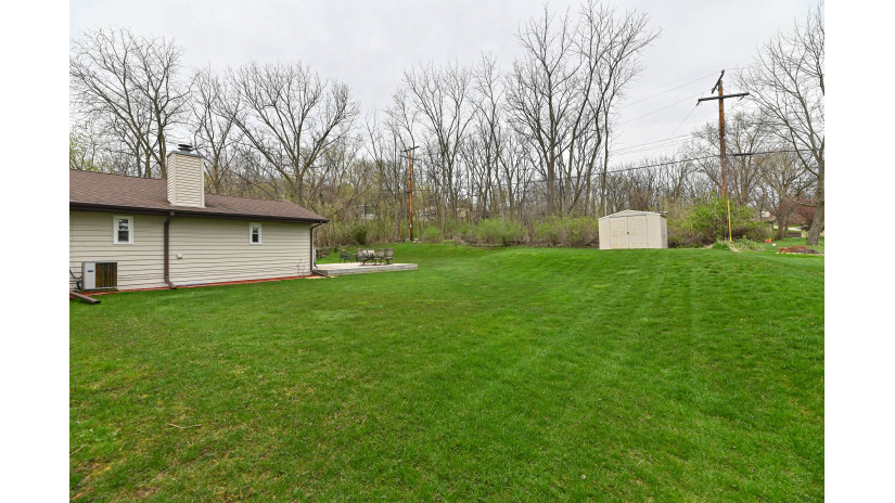 S75W19236 Bay Shore Dr Muskego, WI 53150 by Shorewest Realtors $425,000