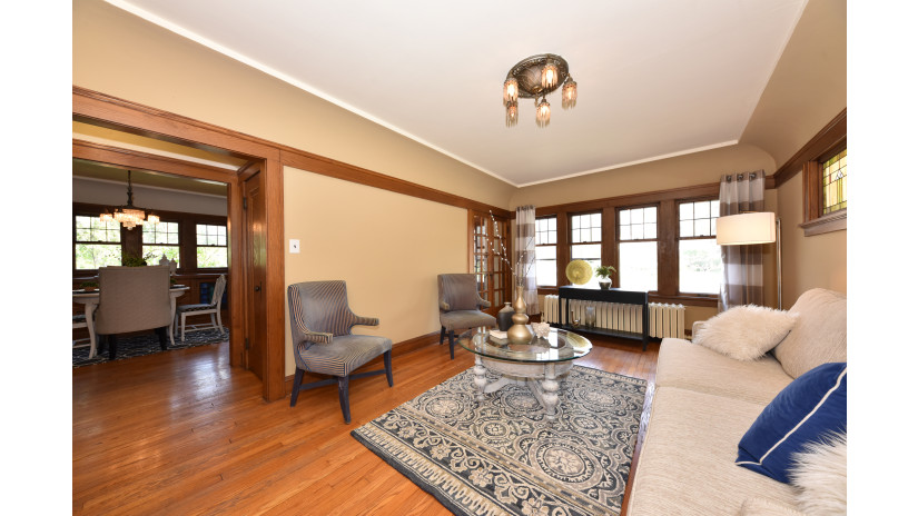 6935 W Wisconsin Ave Wauwatosa, WI 53213 by Shorewest Realtors $460,000