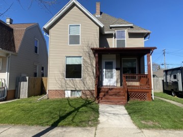 1520 Grove Ave, Racine, WI 53405-3455