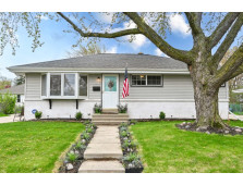 10513 W Caldwell Ave, Milwaukee, WI 53225-3259