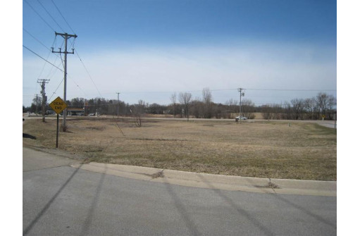 .9 AC Highway 12/18, Cambridge, WI 53523