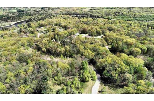 63 Dakota Ridge Road, Baraboo, WI 53913