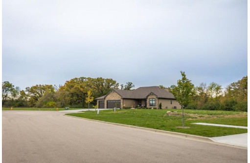 2716 Woodside Drive, Beloit, WI 53511