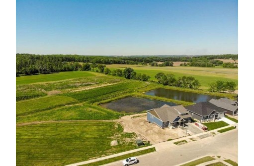 2012 Besra Drive, Verona, WI 53593