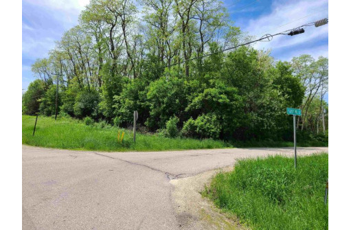 L1 County Road T, Green Lake, WI 54941