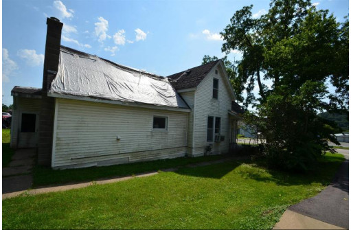 1101 S Sheldon Street, Richland Center, WI 53581