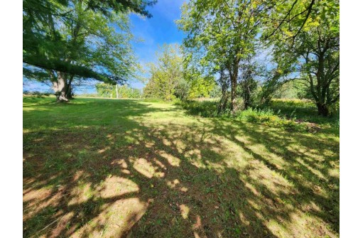 L4 Kilpatrick Point Drive, Merrimac, WI 53561