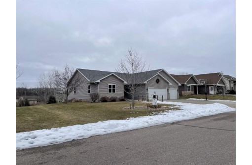 611 Prairie Lane, Mazomanie, WI 53560