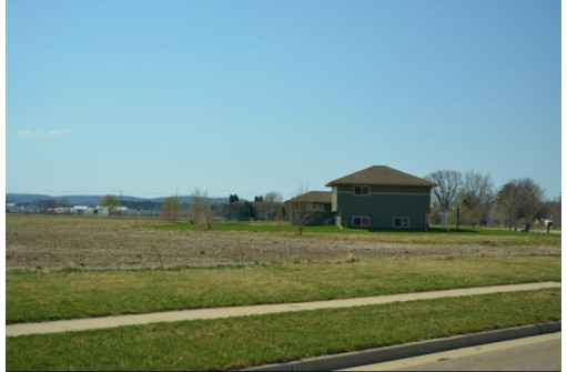 L10 Sunrise Drive, Spring Green, WI 53588