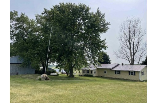 S3904 County Road K, Reedsburg, WI 53959-0000