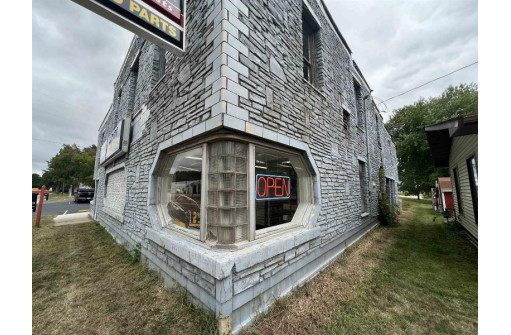 322 W State Street, New Lisbon, WI 53950