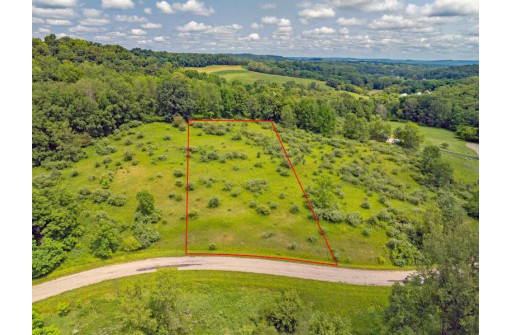 L1094 HUNT CLUB Equestrian Drive, La Valle, WI 53941