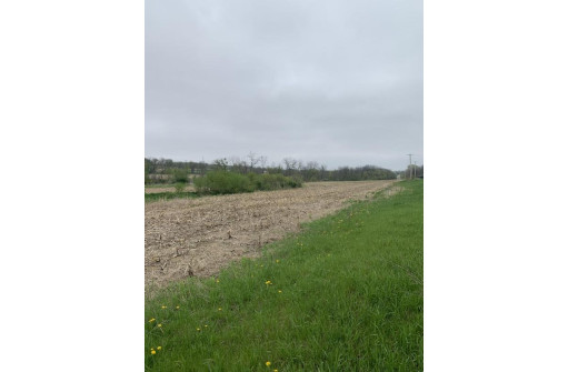 LT1 Highway 92, Brooklyn, WI 53521