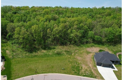 4065 Red Hawk Run, Black Earth, WI 53515-9481