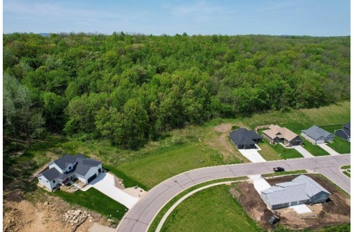 4065 Red Hawk Run, Black Earth, WI 53515-9481