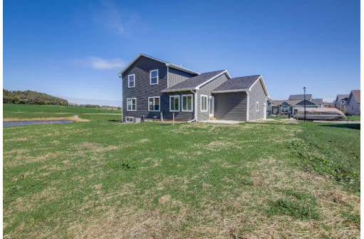 204 Ridgestone Drive, Lodi, WI 53555