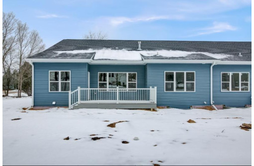 UNIT 1 Golf Road, Prairie Du Sac, WI 53578