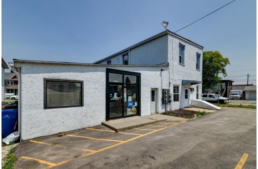 200 W Main Street, Waunakee, WI 53597