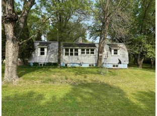 107 E Jaeger Street Oxford, WI 53952