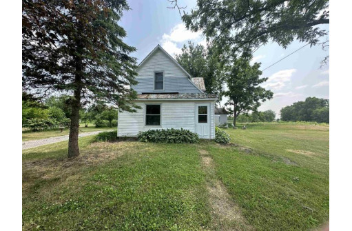 W6135 Genevieve Street, Mauston, WI 53948