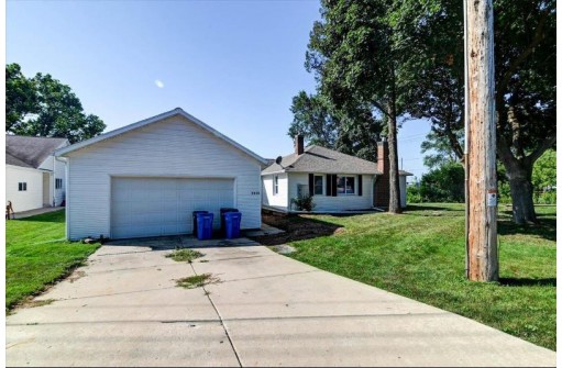 7413 Century Place, Middleton, WI 53562