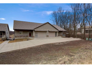 28 Sienna Hills Circle Mount Horeb, WI 53572