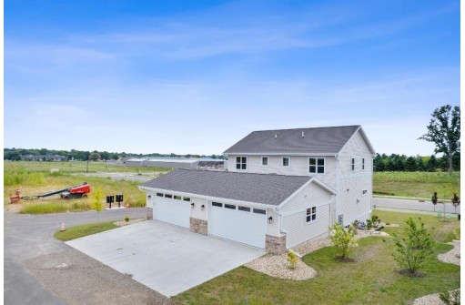 2886 Wild Goose Way, Stoughton, WI 53589