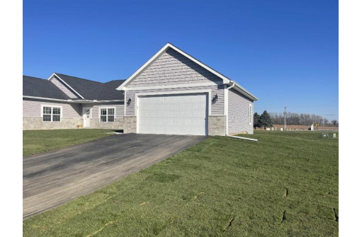 311 Teri Lee Lane, Orfordville, WI 53576