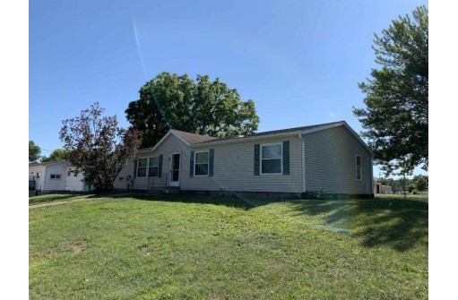 1008 S 1st Street, Prairie Du Chien, WI 53821-0000